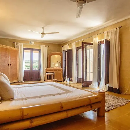 Crosslanes Bb 4* Kerċem