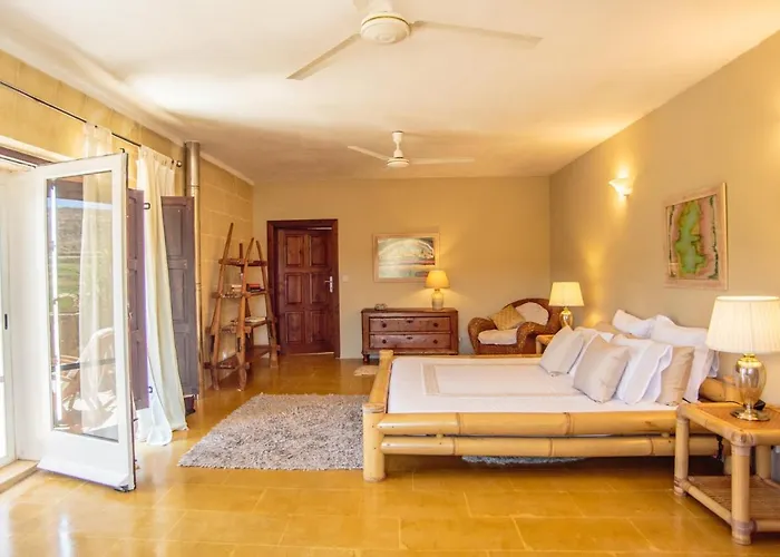 Crosslanes Bb Oda ve Kahvaltı Kerċem